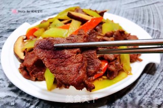 莴笋香菇炒牛肉片的做法步骤：13