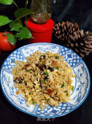 鳗鱼蛋炒饭的做法步骤：11