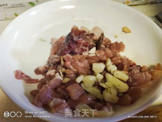肉丝炒白菜的做法步骤：1