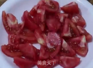 番茄烧牛腩的做法步骤：2