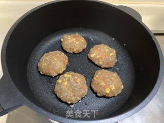 胡萝卜玉米虾饼的做法步骤：10
