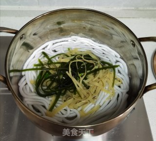 牛肉麻辣土豆粉的做法步骤：5