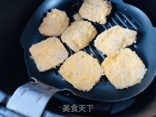 火麻油香虾蟹饼的做法步骤：2