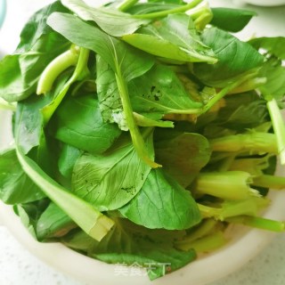 炒青菜的做法步骤：1