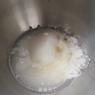 蛋黄酥的做法步骤：1