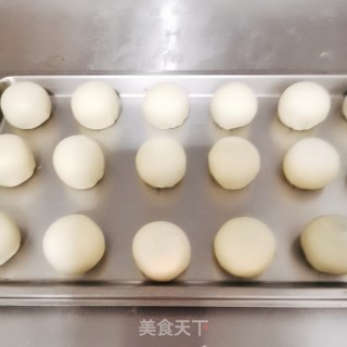 蛋黄酥的做法步骤：24