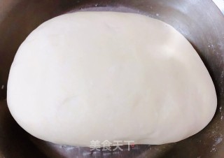 韭菜鱿鱼鹅蛋香菇水饺的做法步骤：7