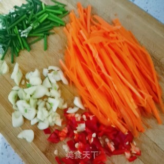 鸡蛋炒面的做法步骤：4