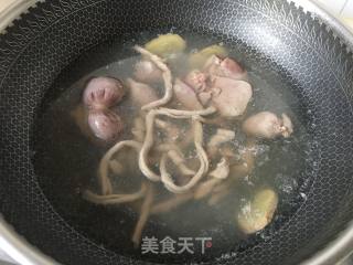 大蒜炒鸭杂的做法步骤：2