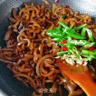 小炒肉皮的做法步骤：7