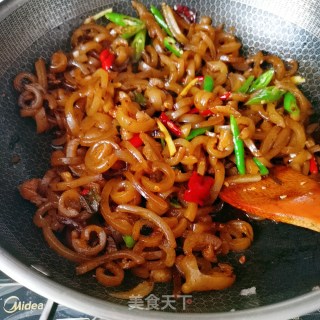 小炒肉皮的做法步骤：8