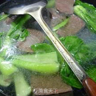 青菜鹅血粉丝汤的做法步骤：10