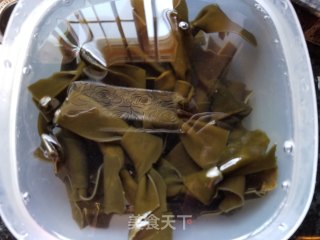 萝卜海带汤的做法步骤：1