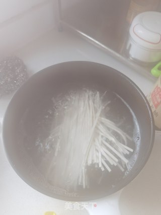 清汤面的做法步骤：4