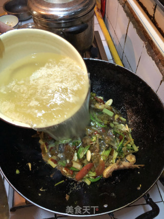 泡菜烧鱼的做法步骤：6