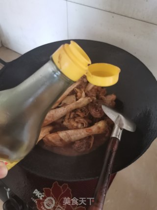 红烧公鸡的做法步骤：5