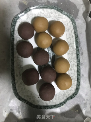 蛋黄酥的做法步骤：6