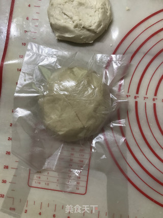 蛋黄酥的做法步骤：10