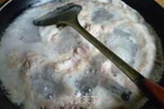 土豆猪骨汤的做法步骤：4