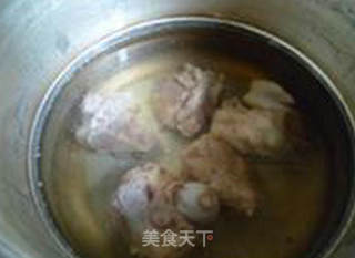 土豆猪骨汤的做法步骤：5