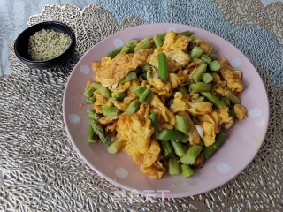 火麻芦笋炒鸡蛋的做法步骤：8