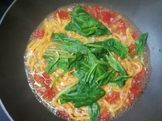 菠菜胡萝卜面条的做法步骤：19