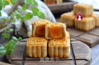 白莲蓉&红豆沙蛋黄月饼的做法步骤：23