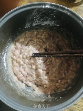 水汆丸子汤的做法步骤：3