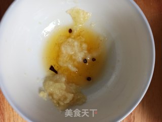 紫甘蓝拌海蛰的做法步骤：5