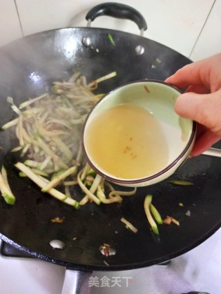 青萝卜肉末炖粉条的做法步骤：7