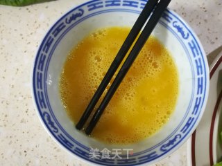 丝瓜炒鸡蛋的做法步骤：2