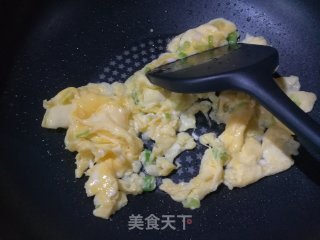 丝瓜炒鸡蛋的做法步骤：3