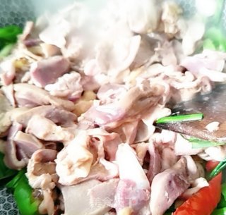 炒鸭杂的做法步骤：8