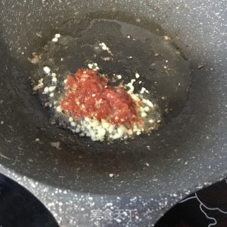 “快手小炒”剁椒炒梭子蟹的做法步骤：17