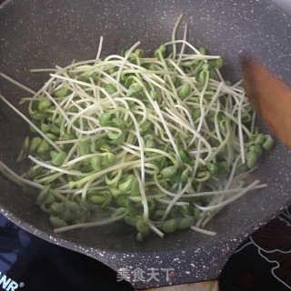 “快手小炒”素炒豆苗的做法步骤：4