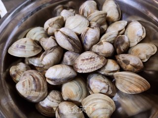 鲜辣豉香美贝的做法步骤：1