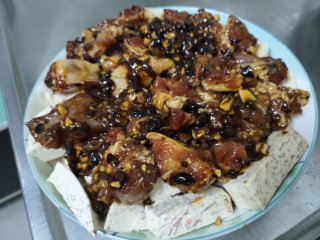 香芋豆豉蒸排骨的做法步骤：7