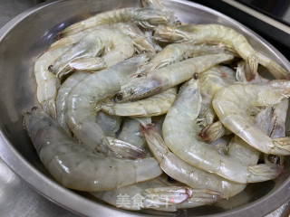 红烧虾的做法步骤：3