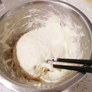 韭菜鸡蛋馅饼的做法步骤：1
