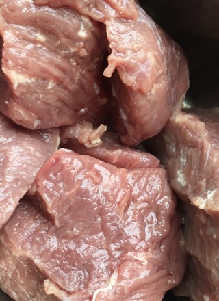 牛肉丸的做法步骤：2