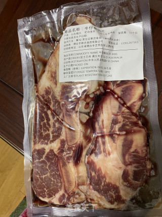香煎牛仔骨的做法步骤：1