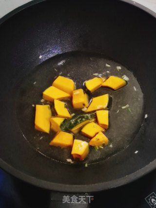 咖喱南瓜的做法步骤：4