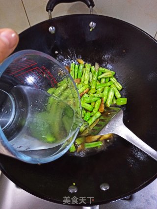 肉片炖豆角的做法步骤：7