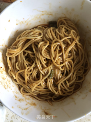 热干面的做法步骤：5