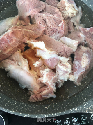 酱牛肉筋的做法步骤：5