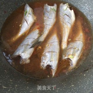 剁椒熬小黄花的做法步骤：15