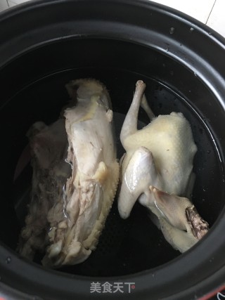 清炖鸽子的做法步骤：3