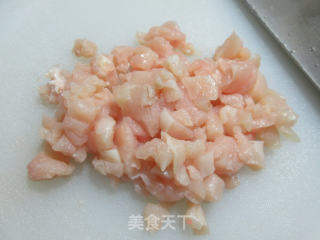 榨菜丝鸡胸肉炒饭的做法步骤：2