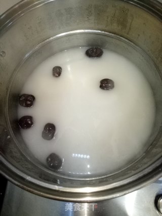 红枣西米粥的做法步骤：4