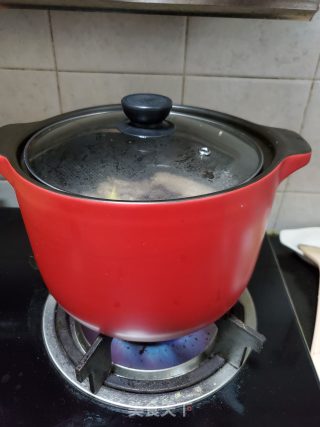 鸭肉山药芡实汤的做法步骤：5